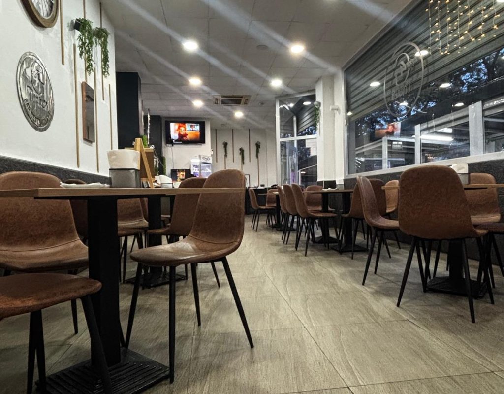 bar