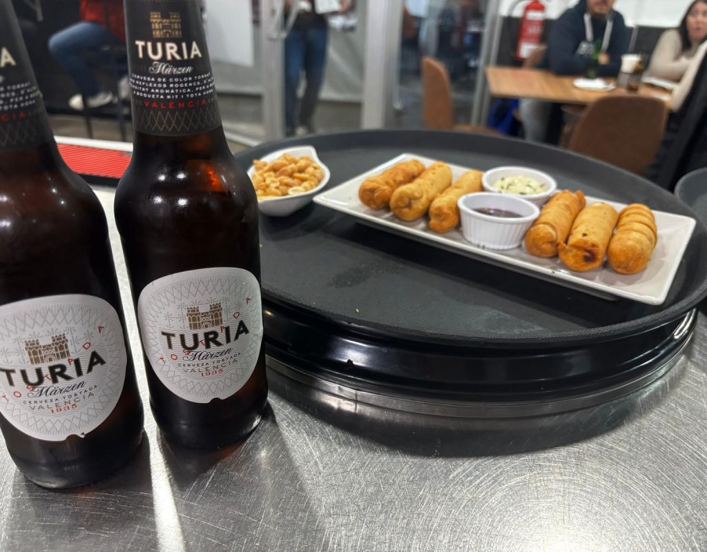 cerveza y comida restaurante 4 torres